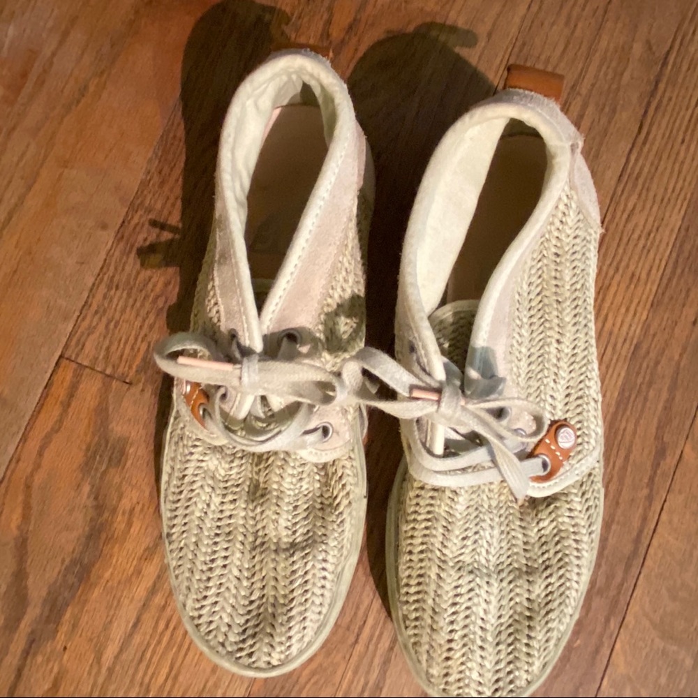 Satorisan from Sundance Hightop Shoe 39/ 8.5